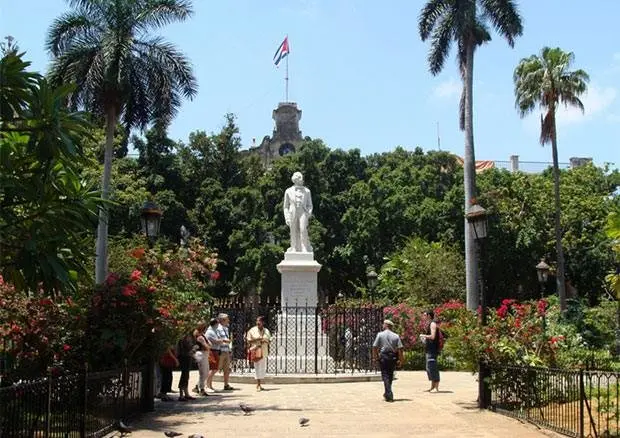 Plaza de Armas en en La Habana Vieja